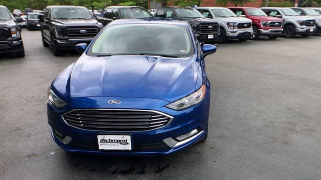Certified 2018 Ford Fusion SE w/ Equipment Group 201A FWD image 3