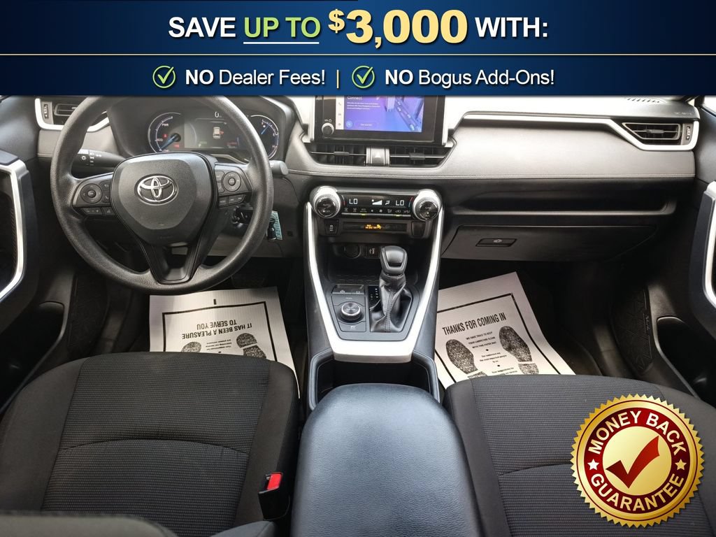 Used 2025 Toyota RAV4 LE AWD/4WD image 17