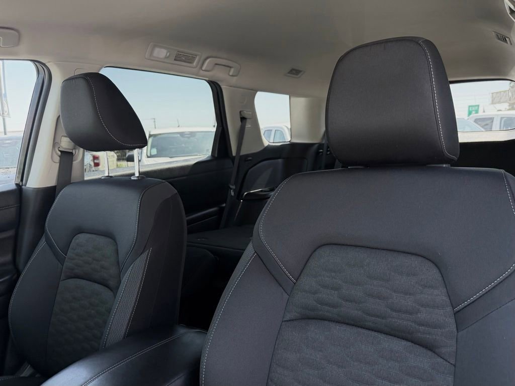 Used 2024 Nissan Pathfinder S FWD image 15