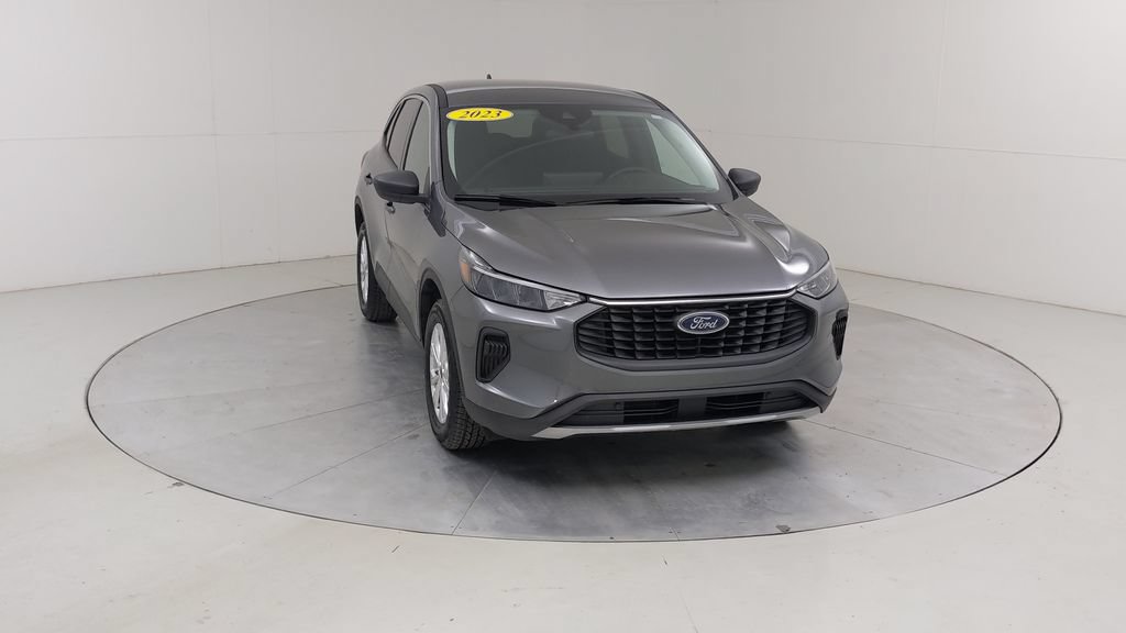 Certified 2023 Ford Escape Active w/ Tech Pack #1 AWD/4WD image 9
