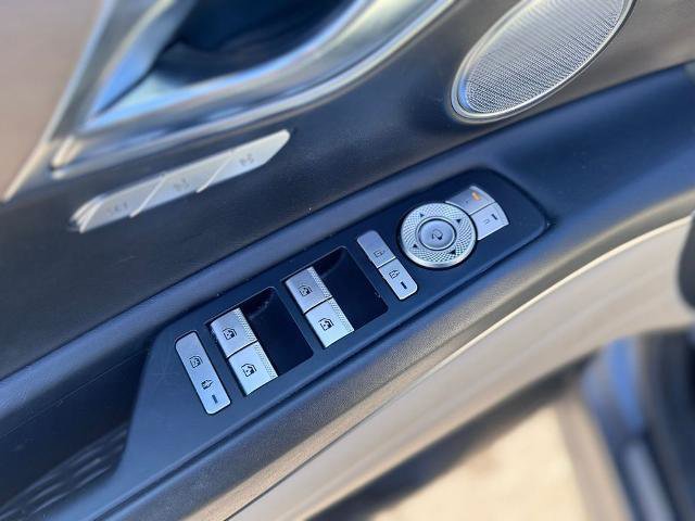 Used 2022 Genesis GV80 2.5T w/ Prestige Package 04 image 20