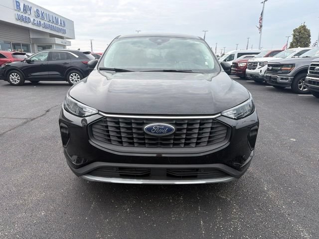 Certified 2023 Ford Escape Active w/ Tech Pack #1 FWD image 3