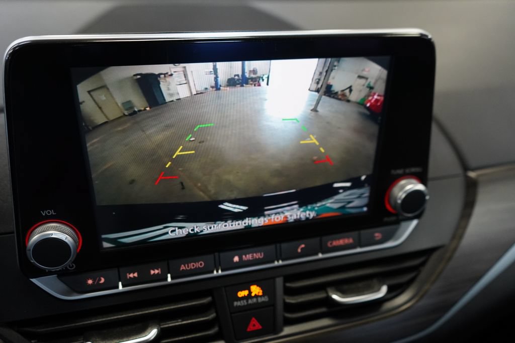 Used 2025 Nissan Altima 2.5 SV FWD image 31