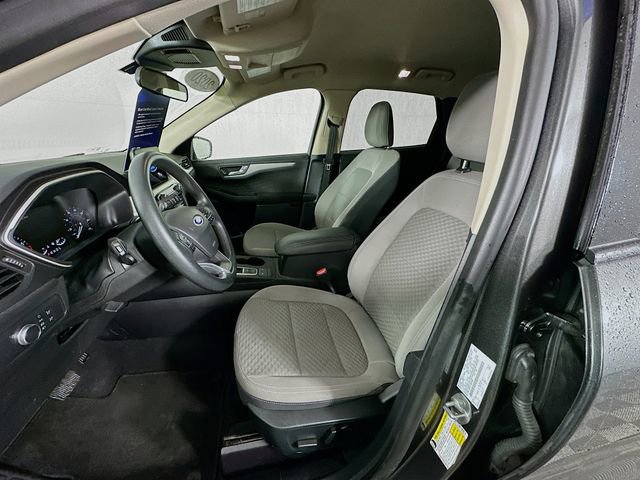 Certified 2020 Ford Escape SE image 28