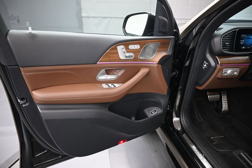 Used 2025 Mercedes-Benz GLS 450 4MATIC image 14