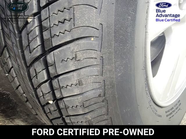 Used 2017 Chevrolet Trax LT w/ LT Convenience Package AWD/4WD image 11