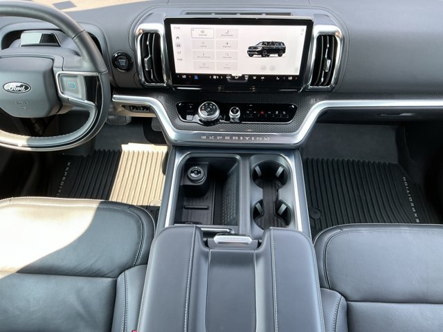 Certified 2025 Ford Expedition Max Platinum w/ Stealth Appearance Package AWD/4WD image 11