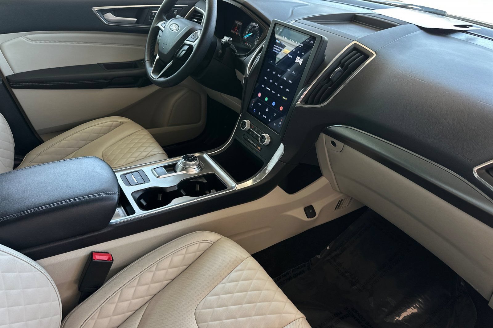 Certified 2024 Ford Edge Titanium w/ Equipment Group 301A AWD/4WD image 15
