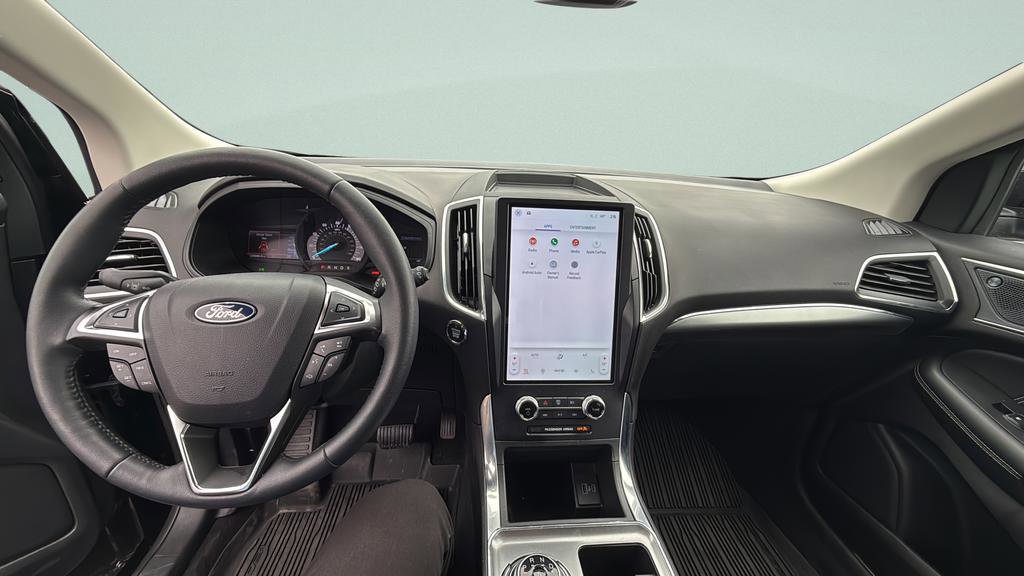 Certified 2024 Ford Edge Titanium AWD/4WD image 35