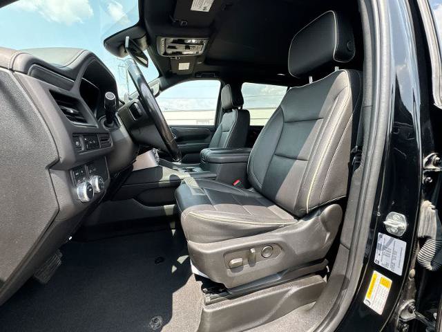 Used 2023 GMC Yukon SLT AWD/4WD image 16