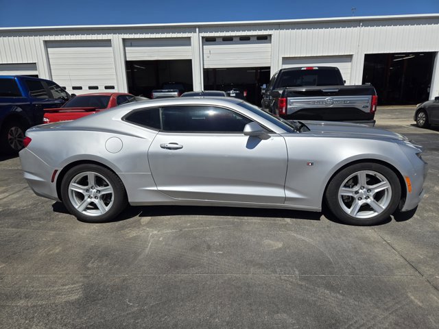Used 2019 Chevrolet Camaro LT image 2
