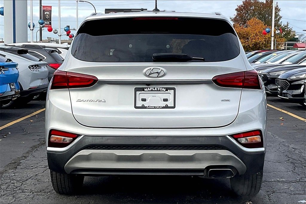 Used 2020 Hyundai Santa Fe SE image 3