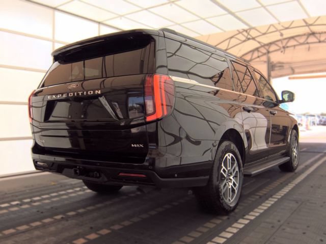 Certified 2025 Ford Expedition Max Active RWD image 3