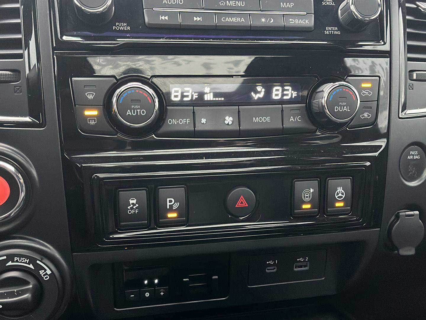 Used 2023 Nissan Titan PRO-4X w/ Pro-4x Convenience Package image 19