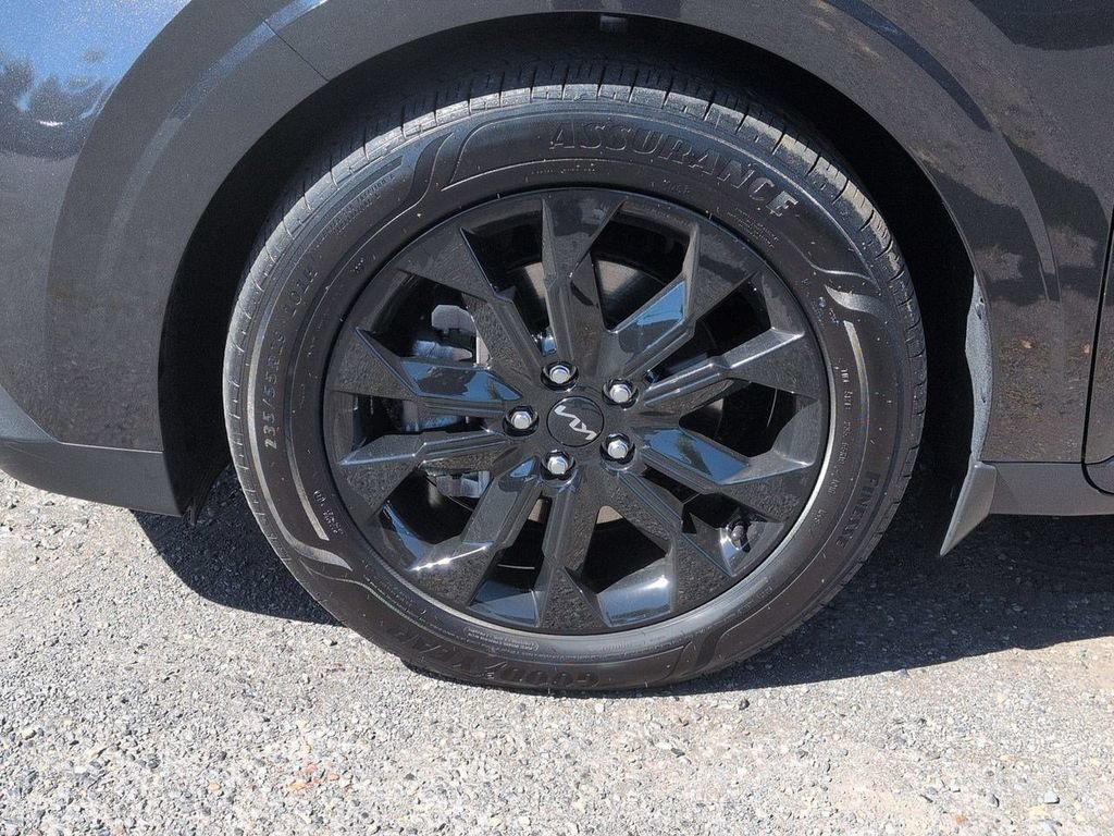 Used 2024 Kia Carnival SX Prestige FWD image 34