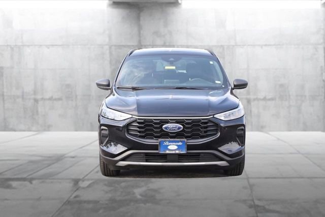 Certified 2025 Ford Escape ST-Line AWD/4WD image 4