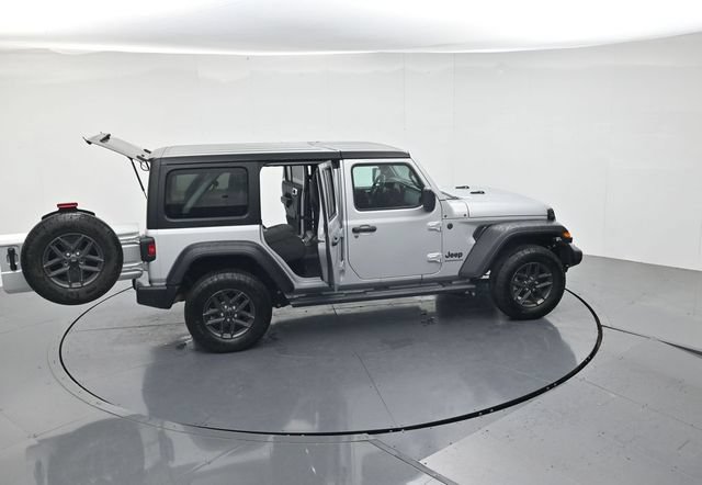 Used 2024 Jeep Wrangler Unlimited Sport AWD/4WD image 50