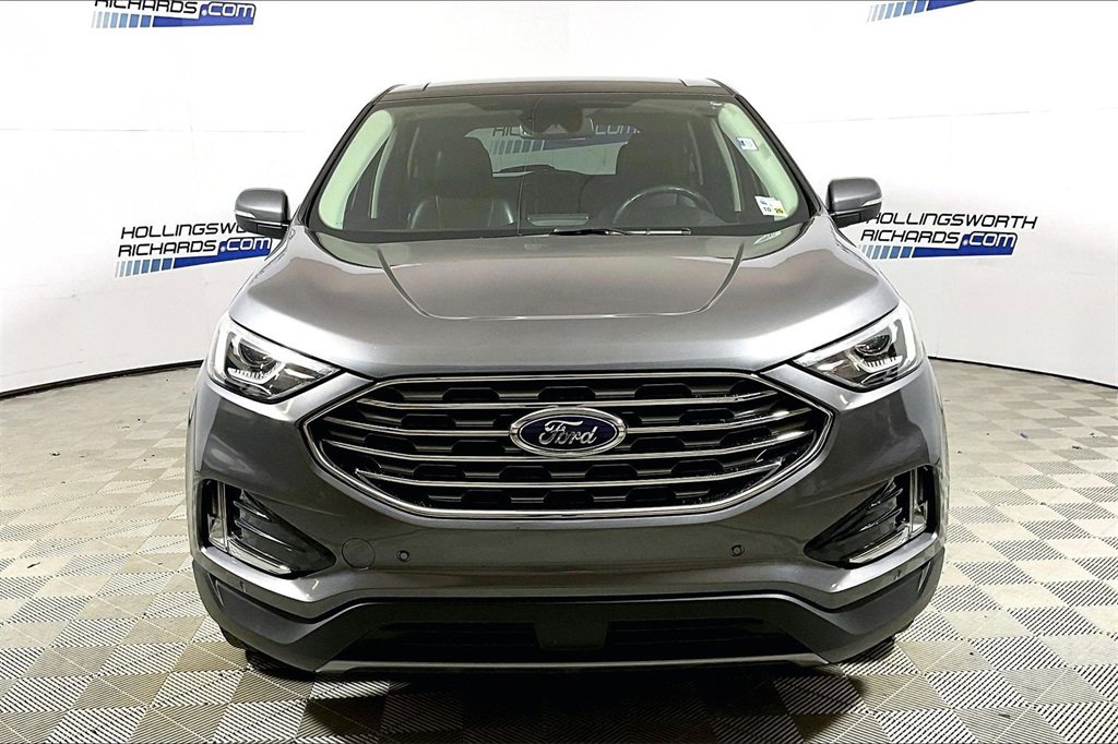 Certified 2021 Ford Edge Titanium image 2