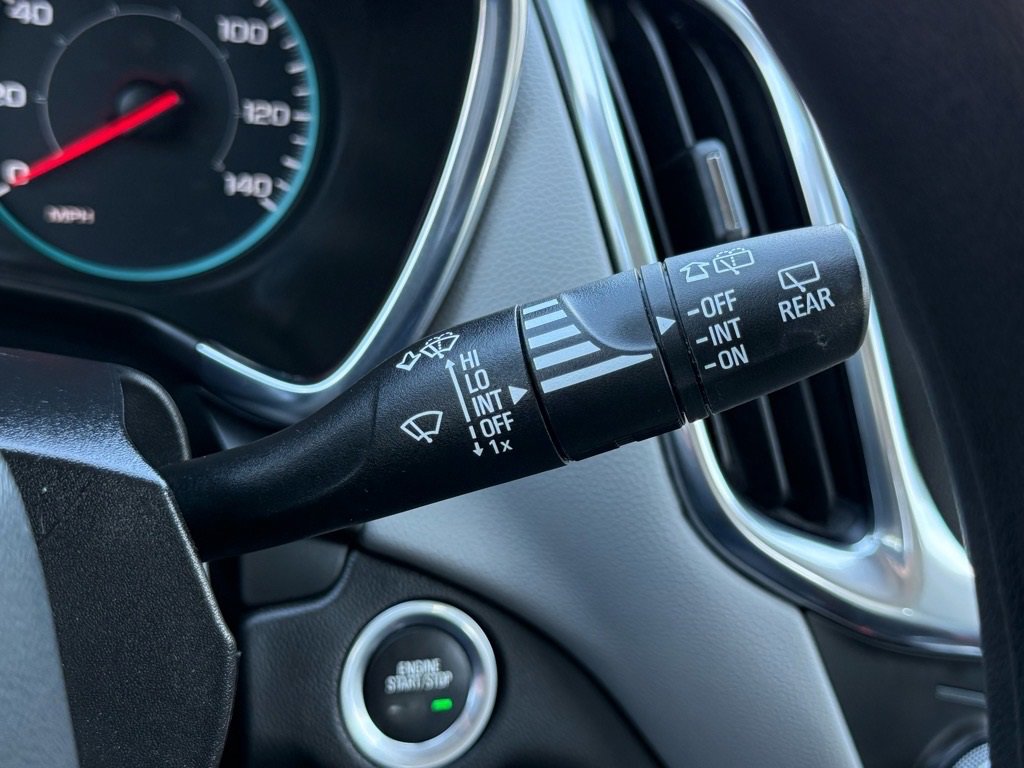 Used 2022 Chevrolet Equinox LS image 22