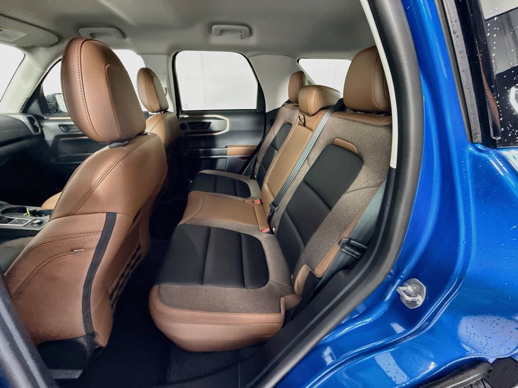 Certified 2025 Ford Bronco Sport Outer Banks w/ Outer Banks Tech Package+ AWD/4WD image 4