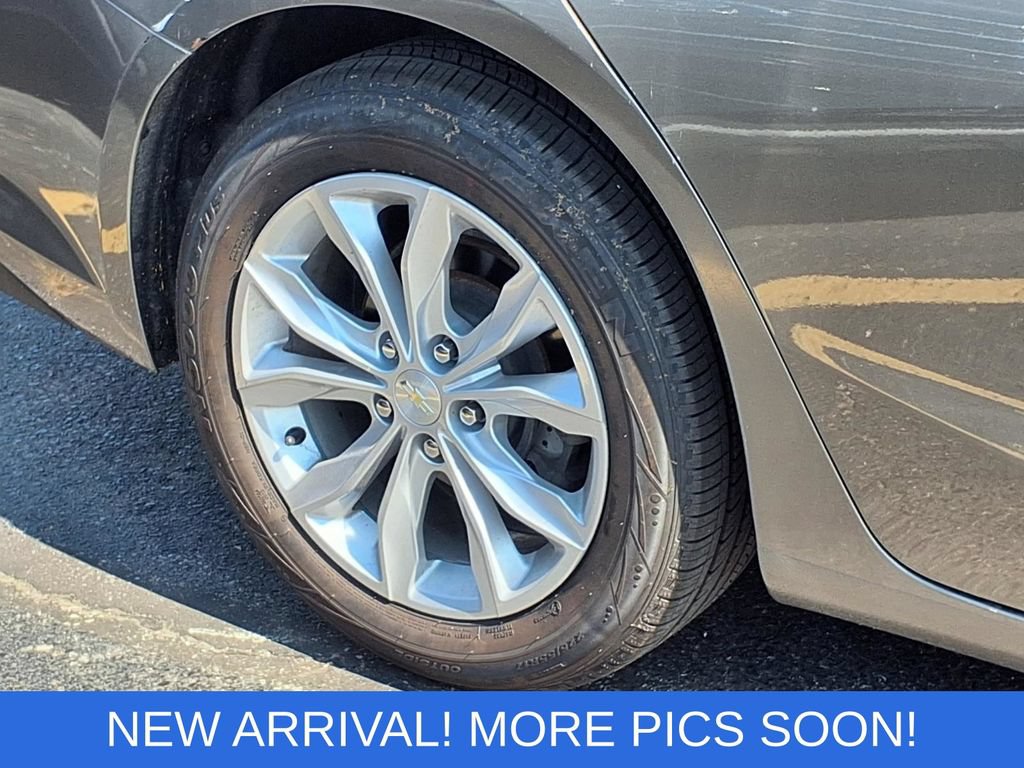 Used 2020 Chevrolet Malibu LT FWD image 24