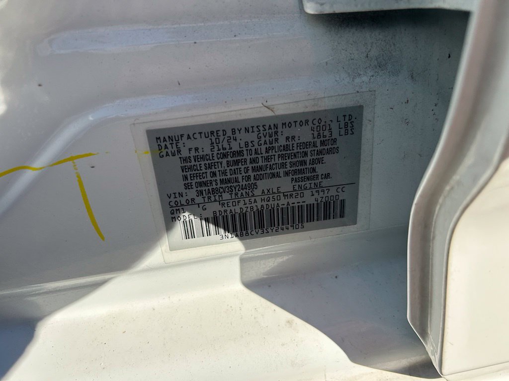 Used 2025 Nissan Sentra SV FWD image 12