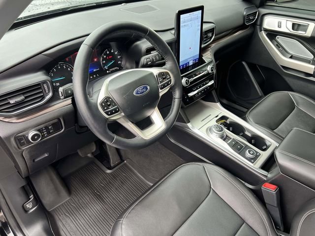 Certified 2023 Ford Explorer Limited w/ Limited Technology Package AWD/4WD image 30