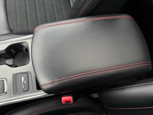 Certified 2024 Ford Edge ST-Line w/ Cargo Accessory Package AWD/4WD image 19