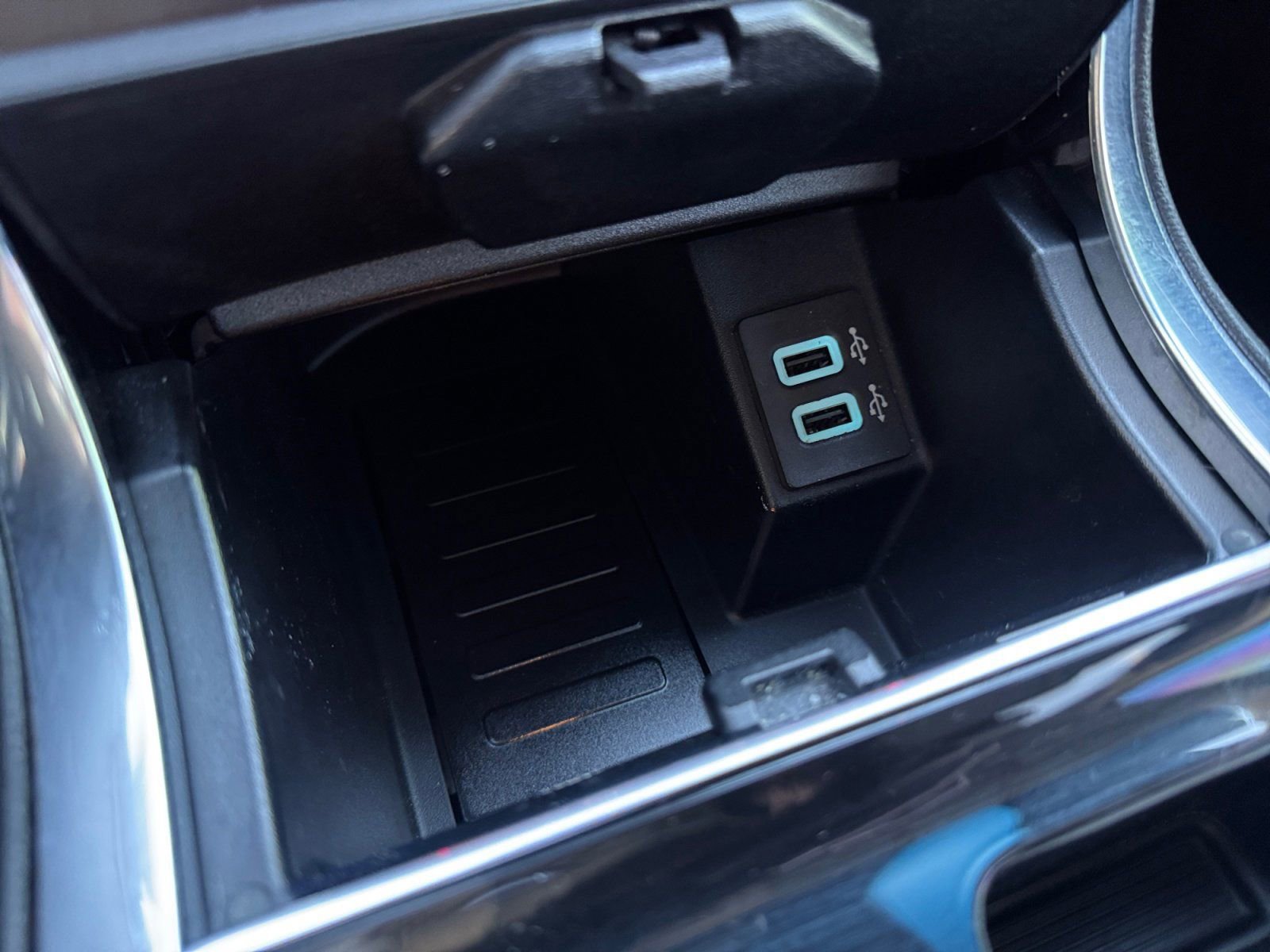 Certified 2020 Ford Edge Titanium image 23