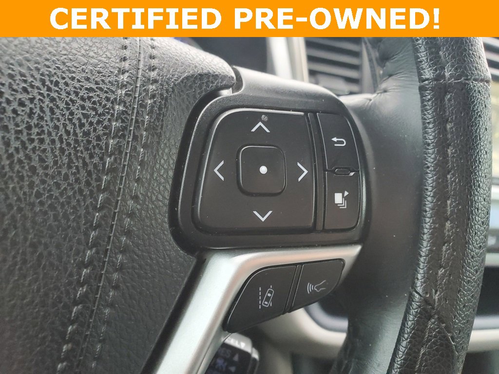 Used 2019 Toyota Highlander Plus image 16
