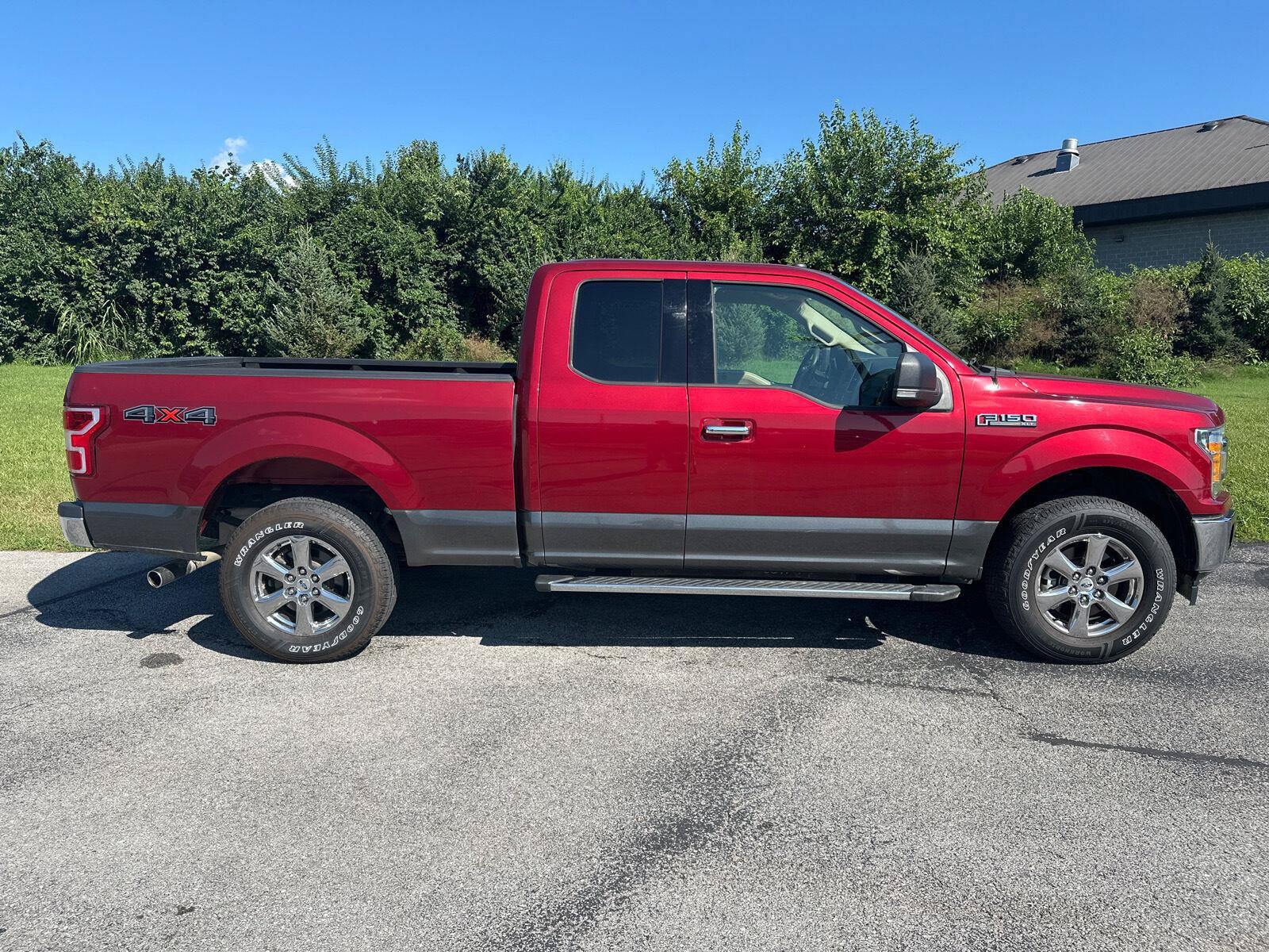 Certified 2018 Ford F150 XLT w/ Equipment Group 301A Mid AWD/4WD image 15