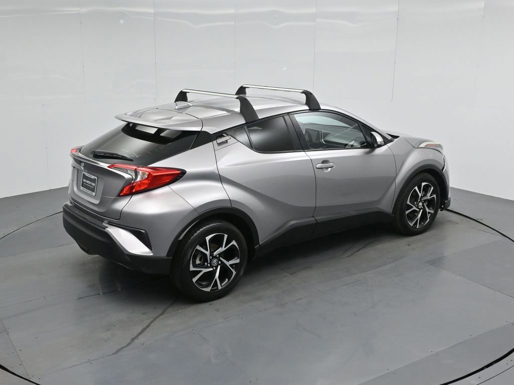 Used 2018 Toyota C-HR XLE FWD image 16