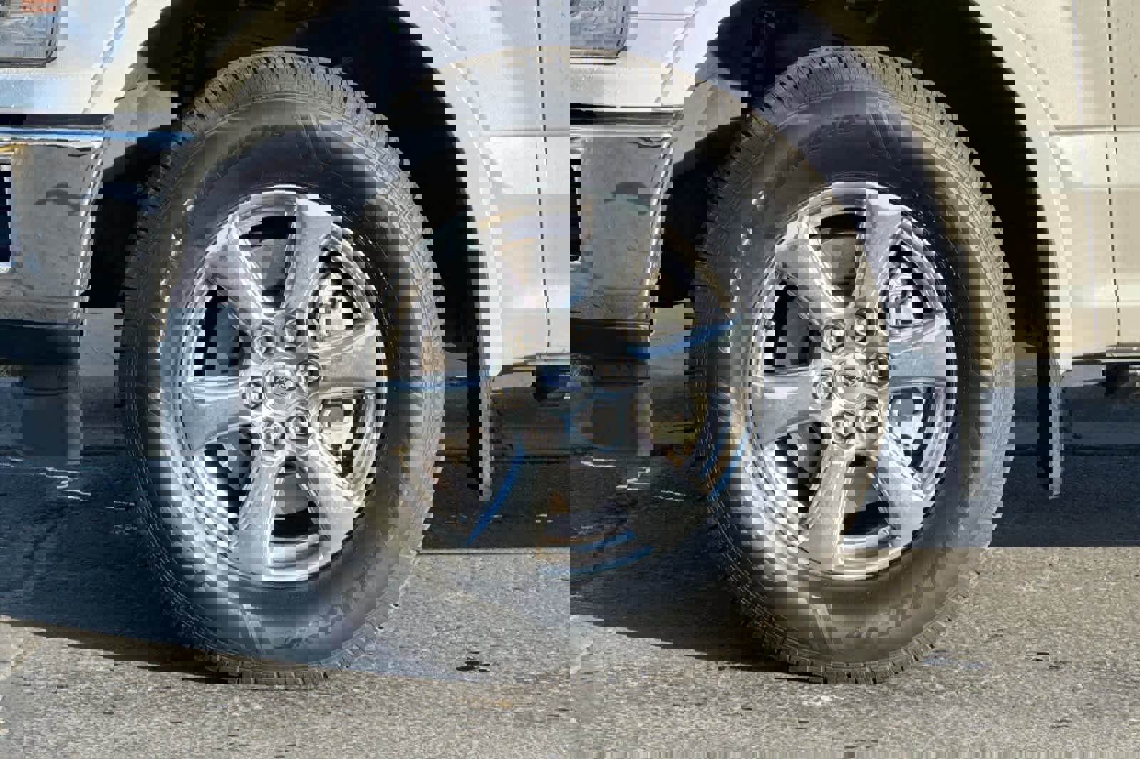 Certified 2019 Ford F150 Lariat w/ Equipment Group 502A Luxury image 26