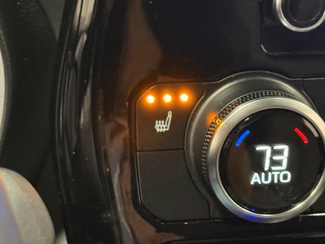 Used 2023 Toyota Highlander XLE FWD image 29