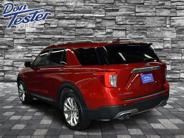 Certified 2023 Ford Explorer Platinum w/ Technology Package AWD/4WD image 3
