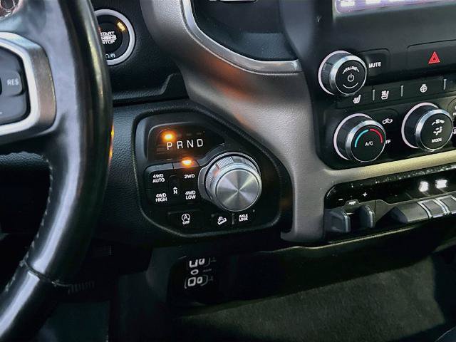 Used 2020 RAM 1500 Laramie w/ Off Road Group AWD/4WD image 14