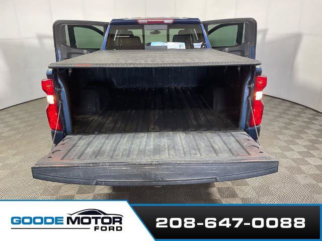 Used 2021 Chevrolet Silverado 1500 LT w/ Z71 Off-Road Package AWD/4WD image 22