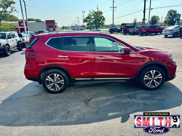 Used 2017 Nissan Rogue SL w/ SL Premium Package AWD/4WD image 4