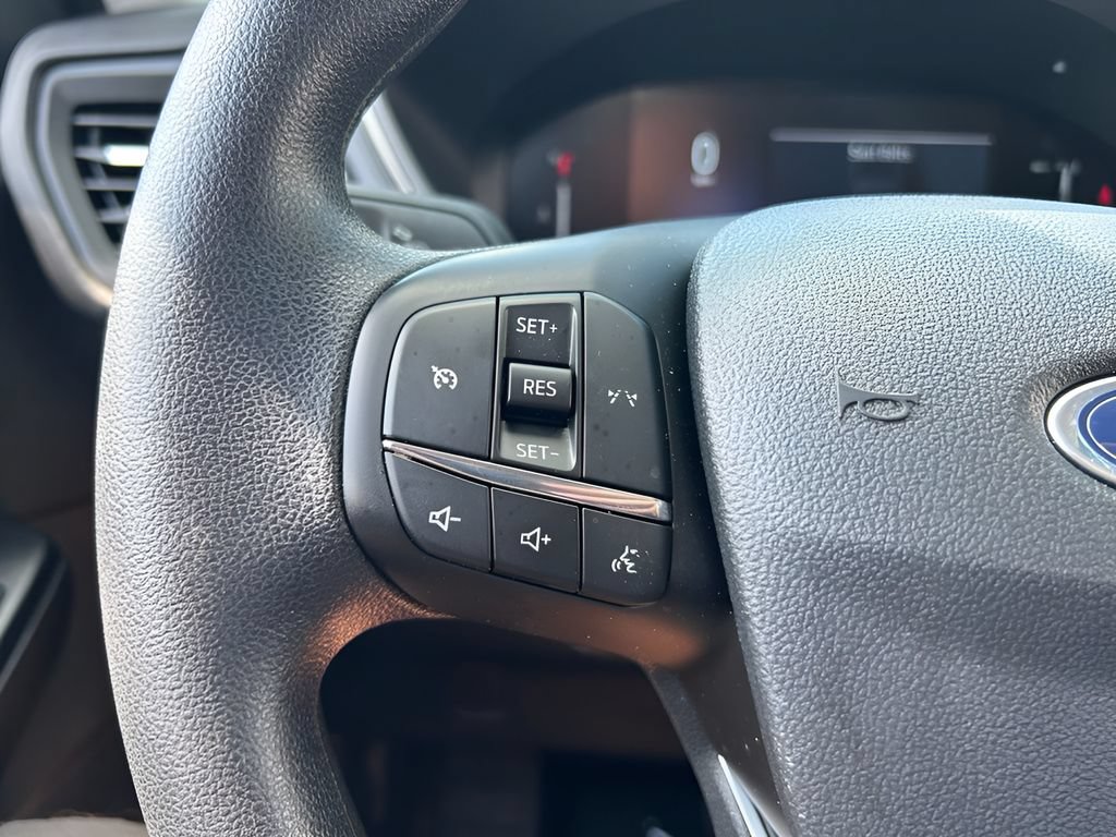 Certified 2025 Ford Escape Active AWD/4WD image 23