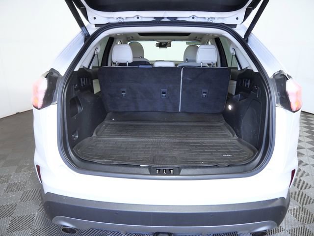 Certified 2019 Ford Edge Titanium w/ Class II Trailer Tow Package AWD/4WD image 10