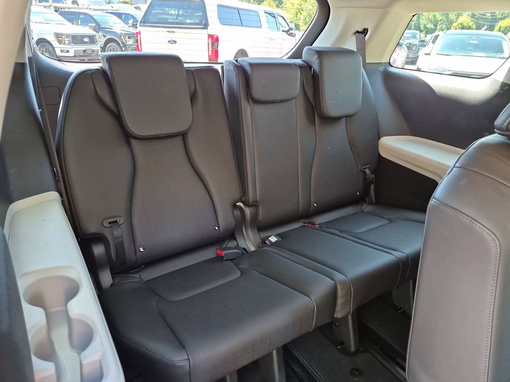 Used 2024 Kia Carnival LX FWD image 38
