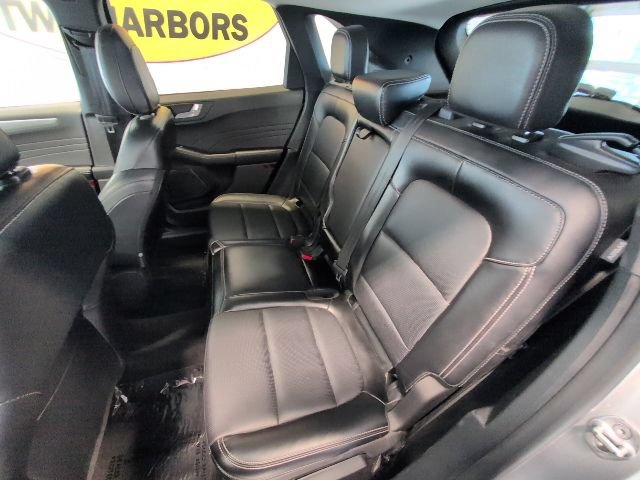 Certified 2023 Ford Escape Platinum AWD/4WD image 27