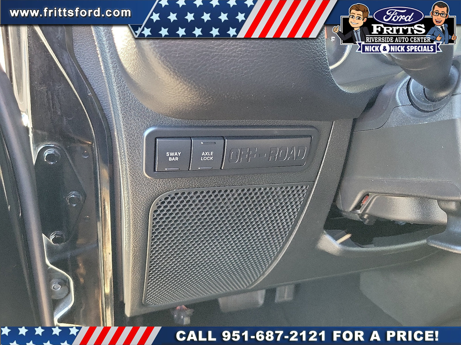 Used 2017 Jeep Wrangler Unlimited Rubicon w/ Connectivity Group AWD/4WD image 11