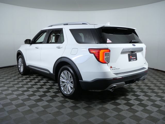 Certified 2022 Ford Explorer Limited w/ Hybrid Equipment Group 310A AWD/4WD image 4