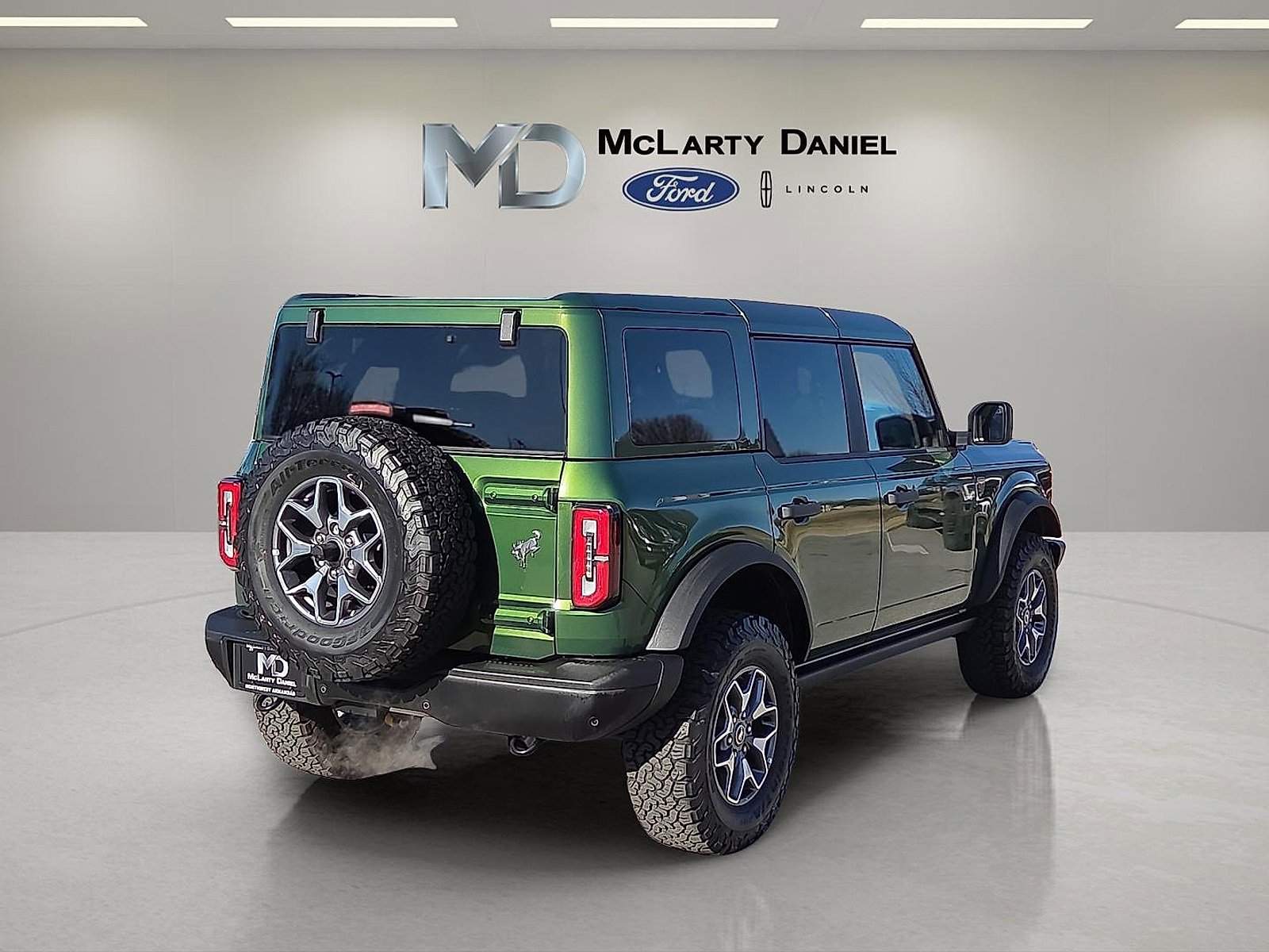 Certified 2025 Ford Bronco Badlands image 5