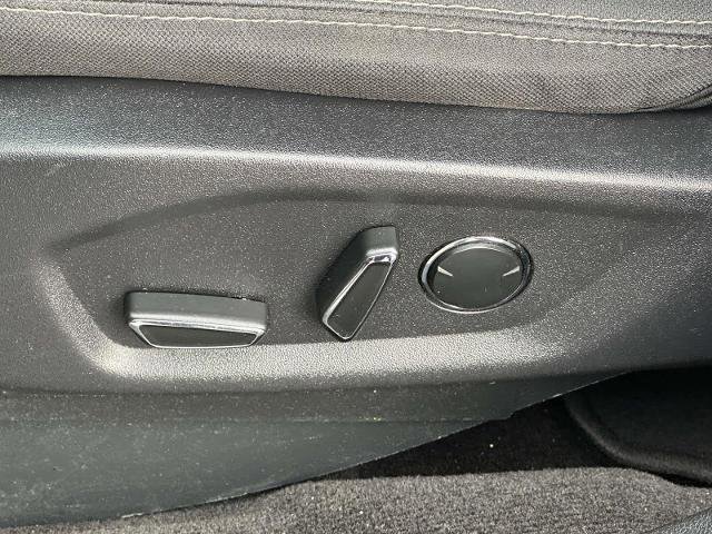 Certified 2017 Ford Explorer XLT image 25