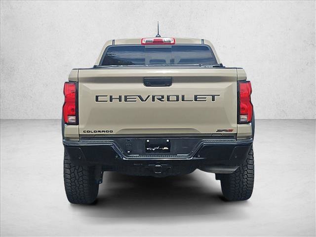 Used 2024 Chevrolet Colorado ZR2 w/ Technology Package AWD/4WD image 8