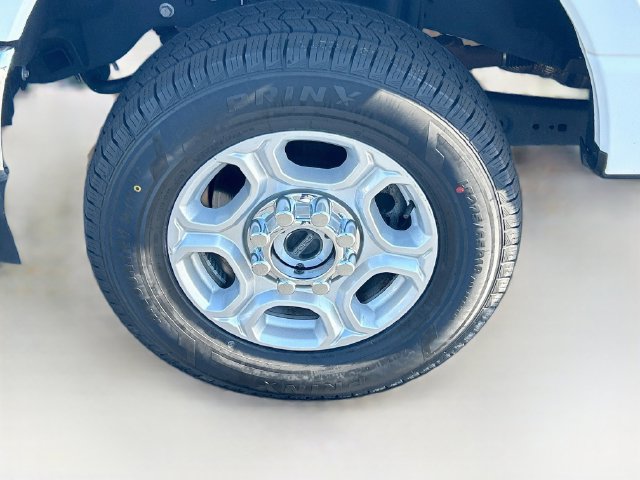 Certified 2025 Ford F250 XLT w/ Snow Plow Prep Package AWD/4WD image 36