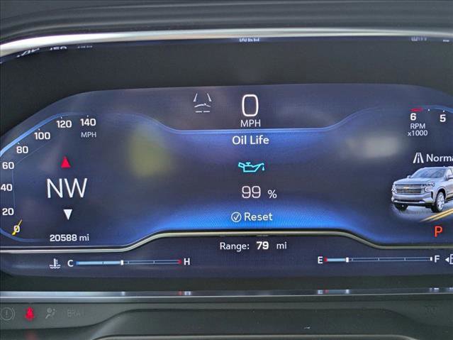 Used 2024 Chevrolet Suburban High Country image 11