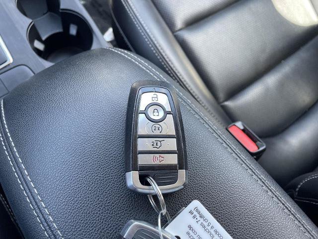 Certified 2020 Ford Escape SE Sport AWD/4WD image 38